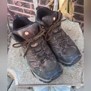 Merrell MOAB Hiking Boots. Men’s size 9.